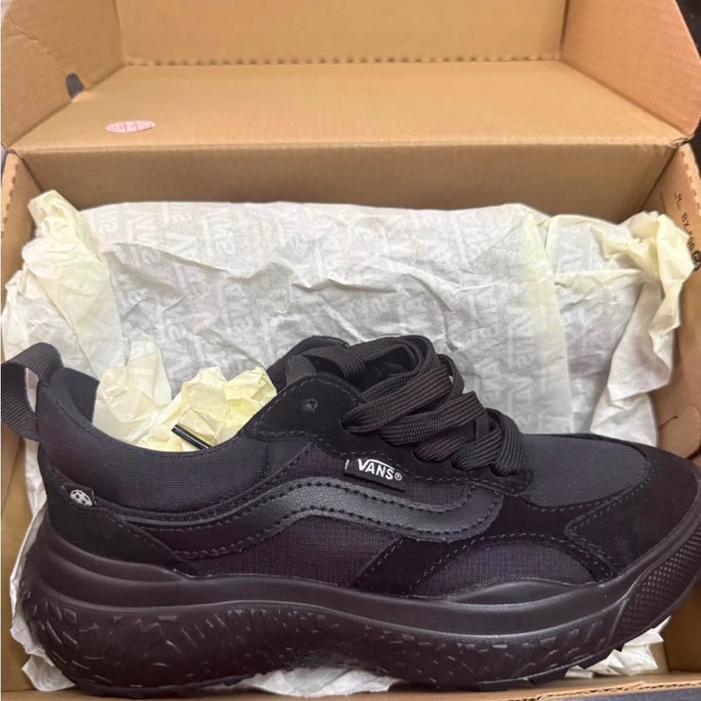 Vans Ultrarange Neo Black Sneakers